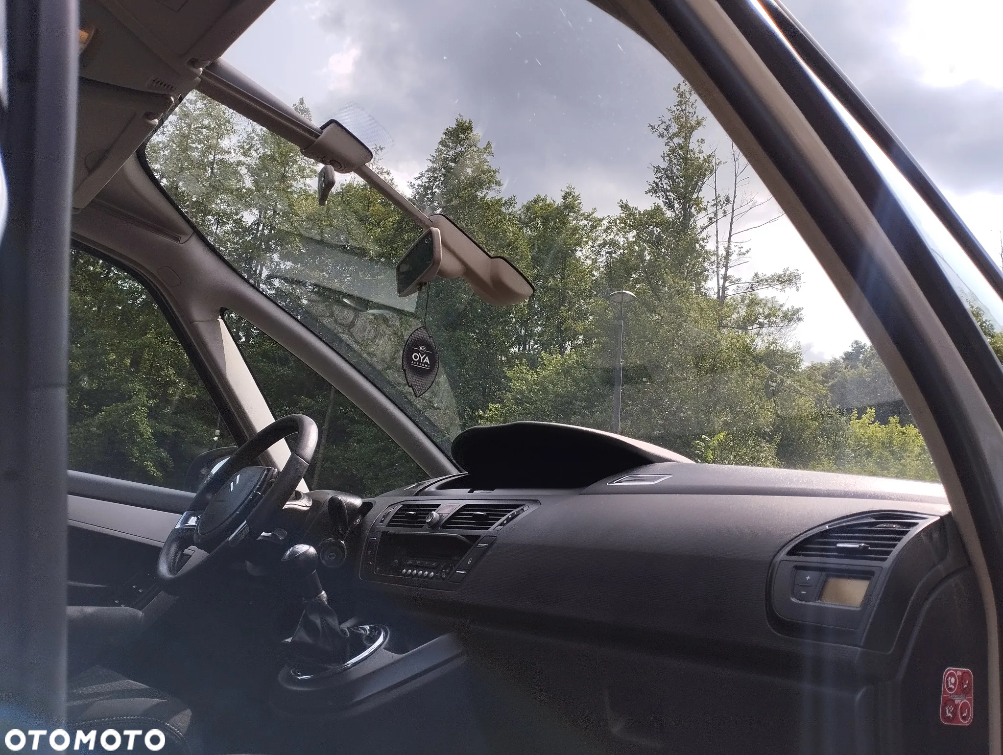 Citroën C4 Picasso 1.6 HDi FAP Exclusive - 23