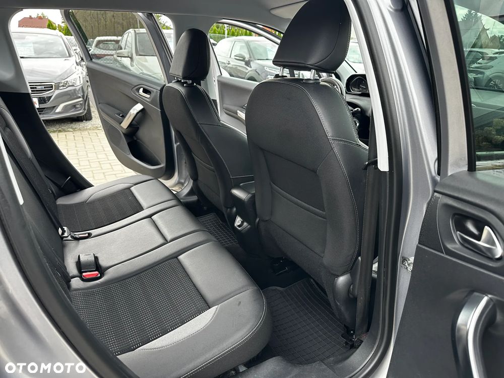 Peugeot 2008 - 24