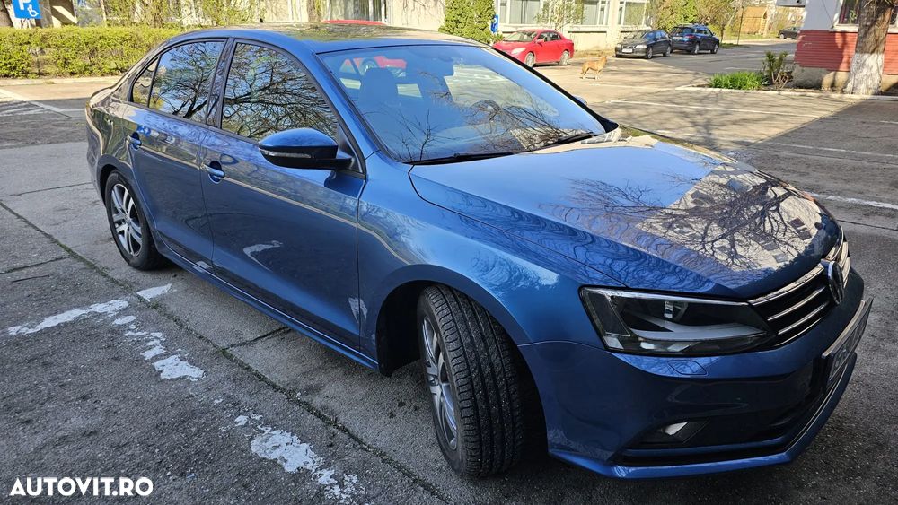 Volkswagen Jetta - 14