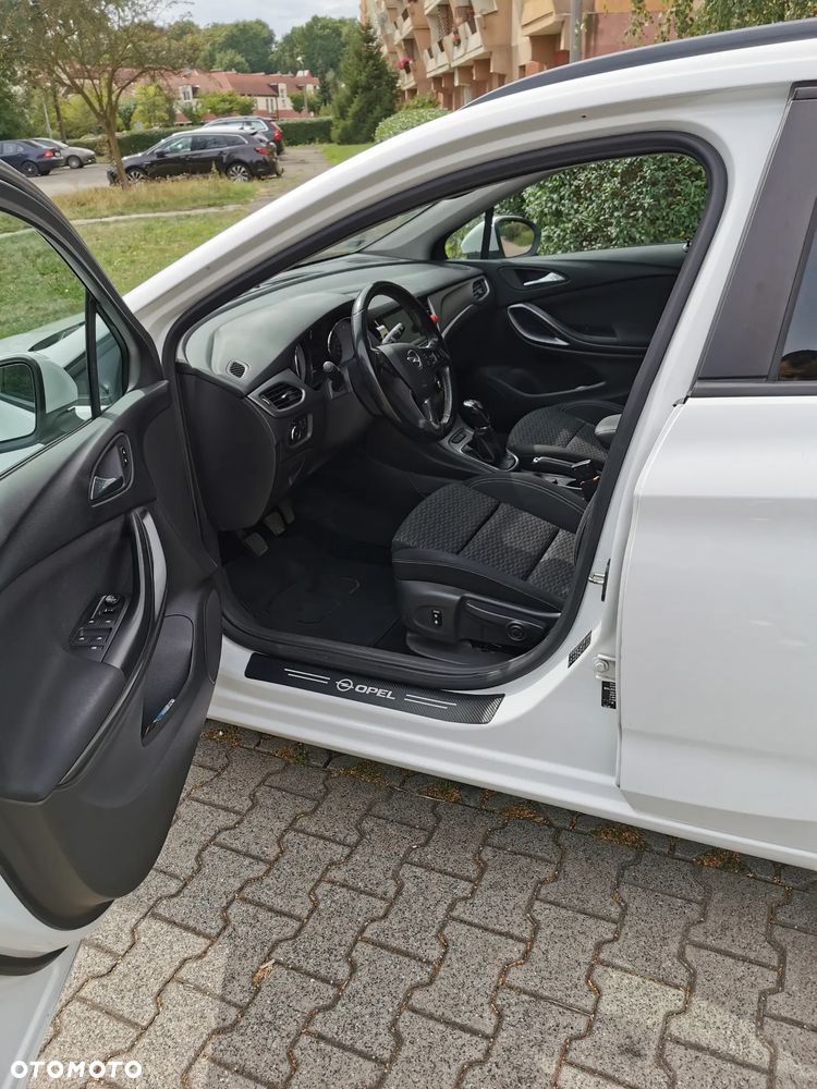 Opel Astra 1.4 T Enjoy - 4