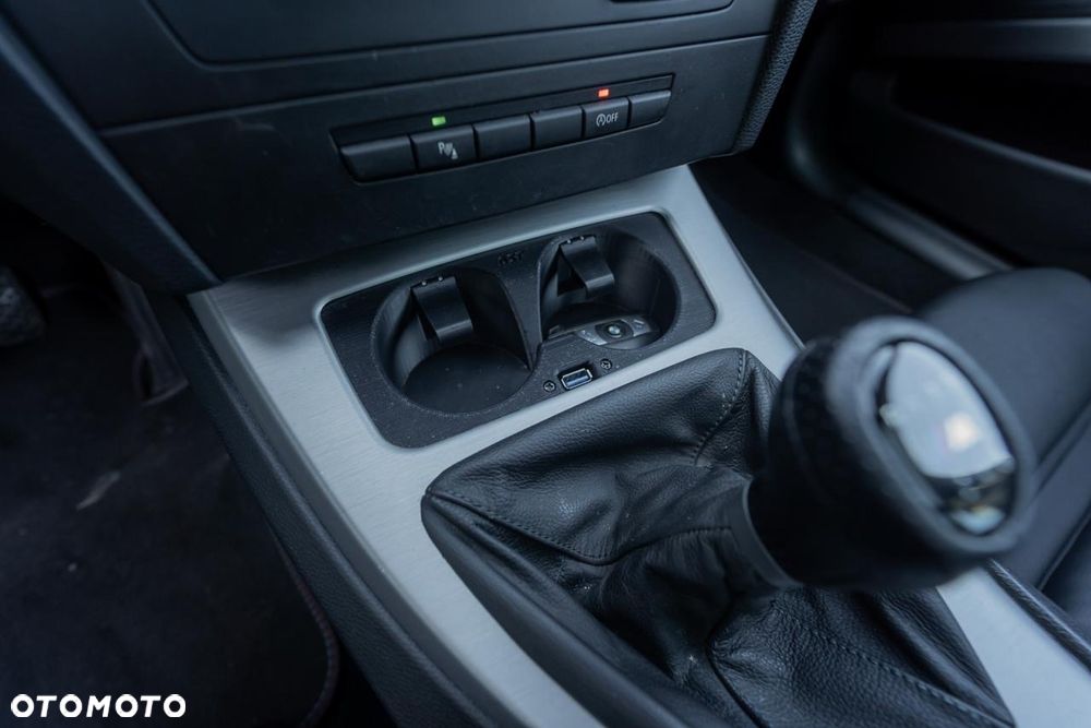 BMW Seria 3 320d - 26
