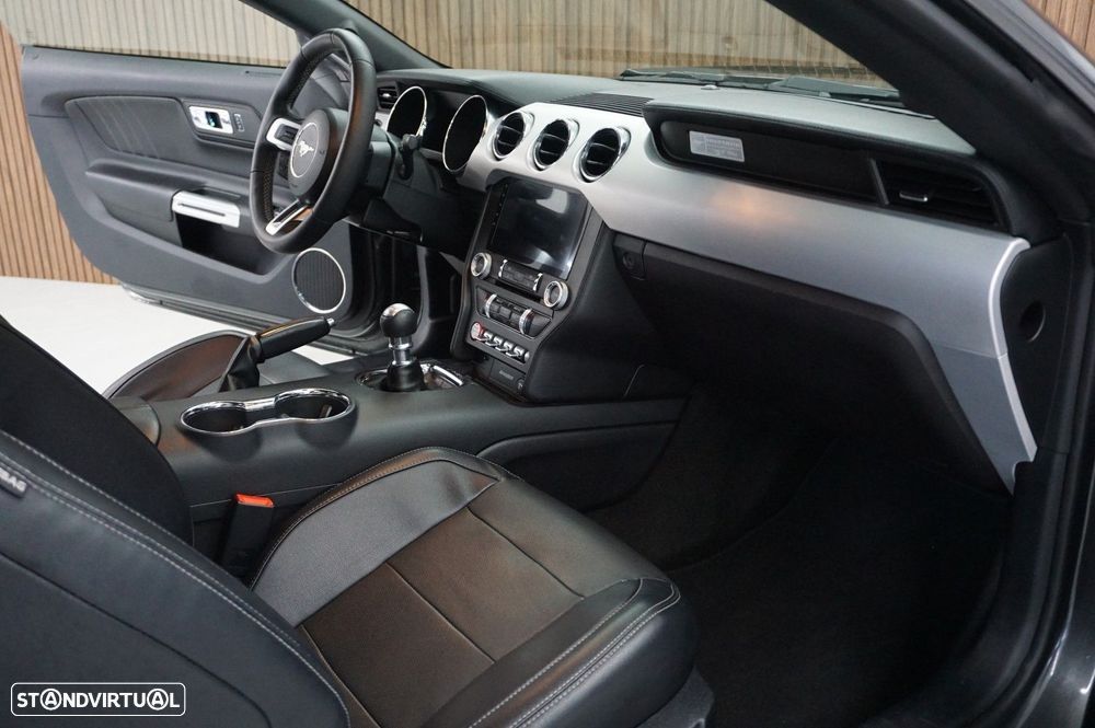 Ford Mustang 2.3i EcoBoost - 15