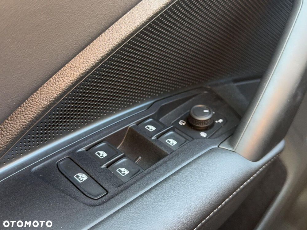 Volkswagen Tiguan - 30