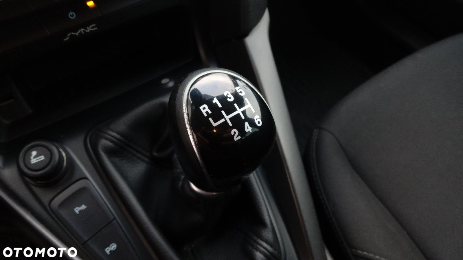 Ford Focus - 22