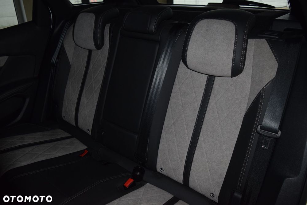 Peugeot 3008 1.6 PureTech Hybrid4 PHEV GT S&S EAT8 - 25