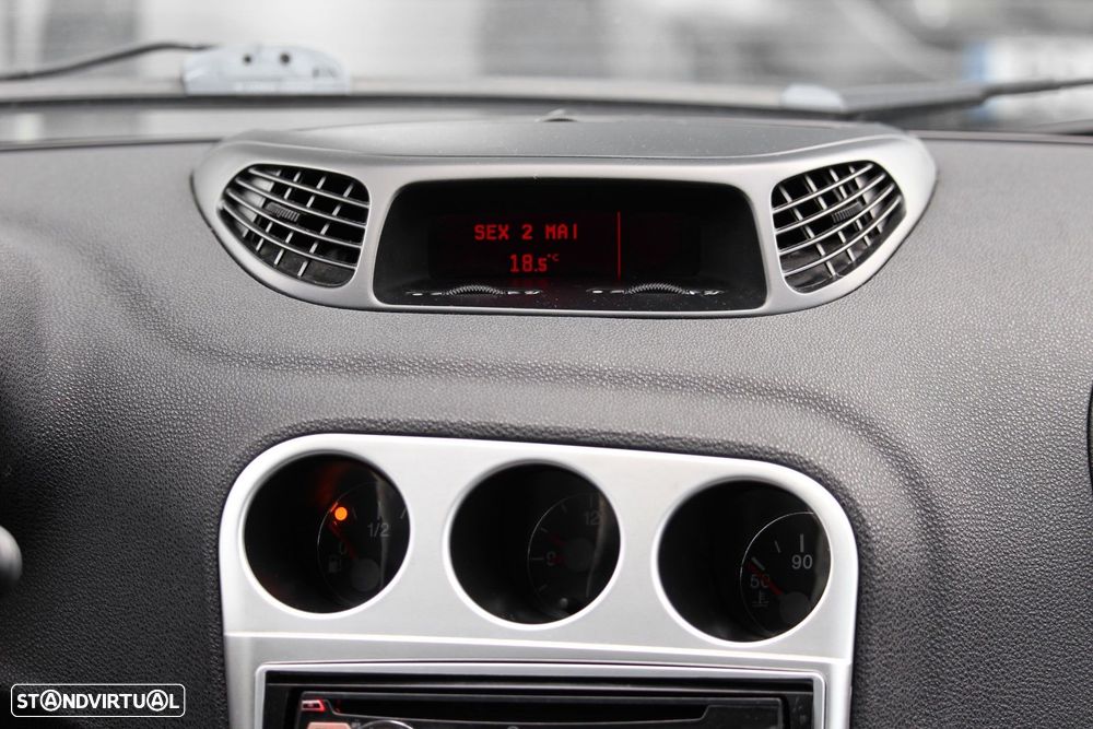 Alfa Romeo 156 Sportwagon 1.9 JTD 16V Distinctive - 16