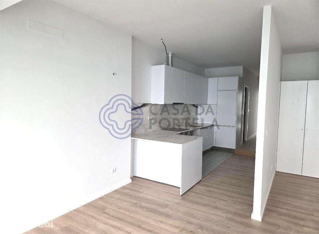 Apartamento T1+1 em Costa Cabral - Grande imagem: 2/11