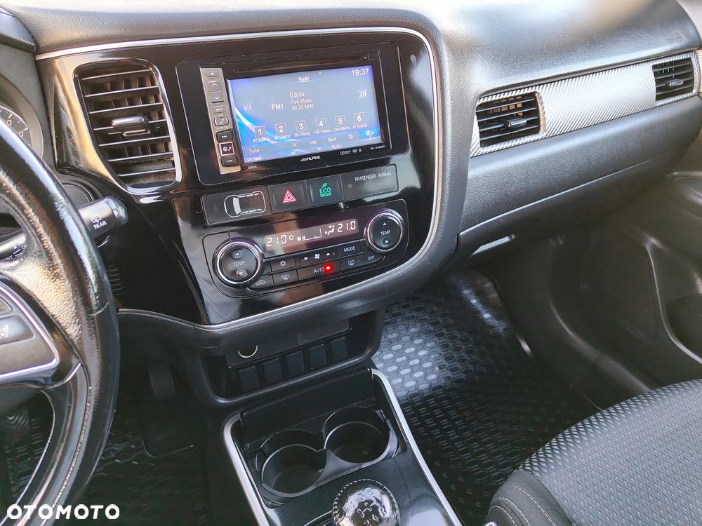Mitsubishi Outlander 2.0 City Style 2WD - 13