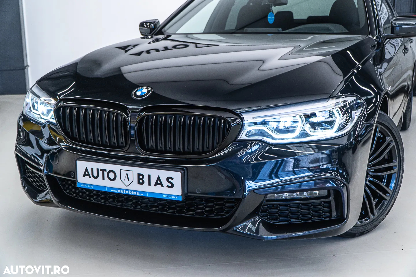 BMW Seria 5 520d Aut. M Sport Edition - 10