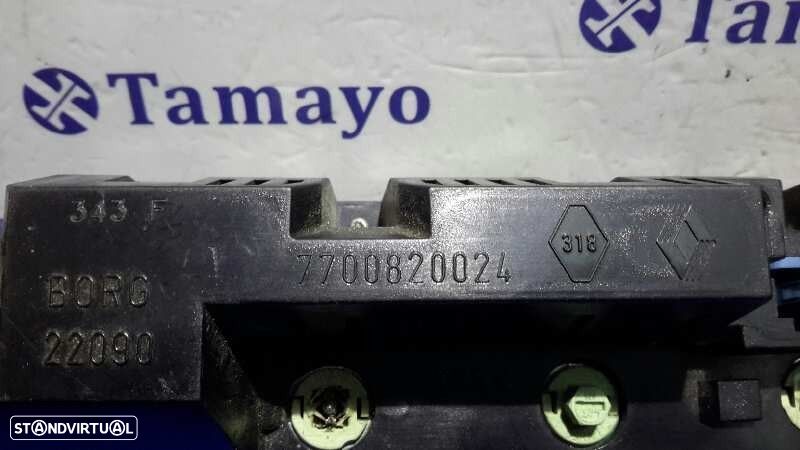 ECRÃ / COMANDO MULTIFUNÇÕES RENAULT TWINGO I 1993 -7700820024 - 3