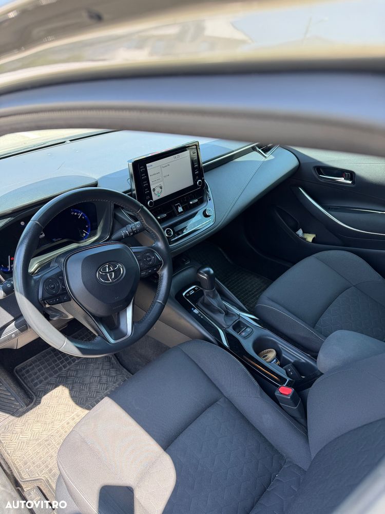 Toyota Corolla - 5