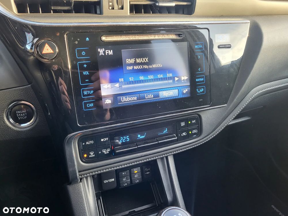 Toyota Auris 1.2 Turbo Team Deutschland - 18