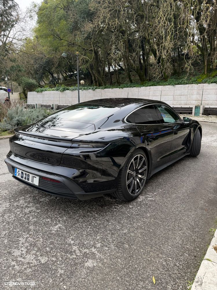 Porsche Taycan 4S - 9