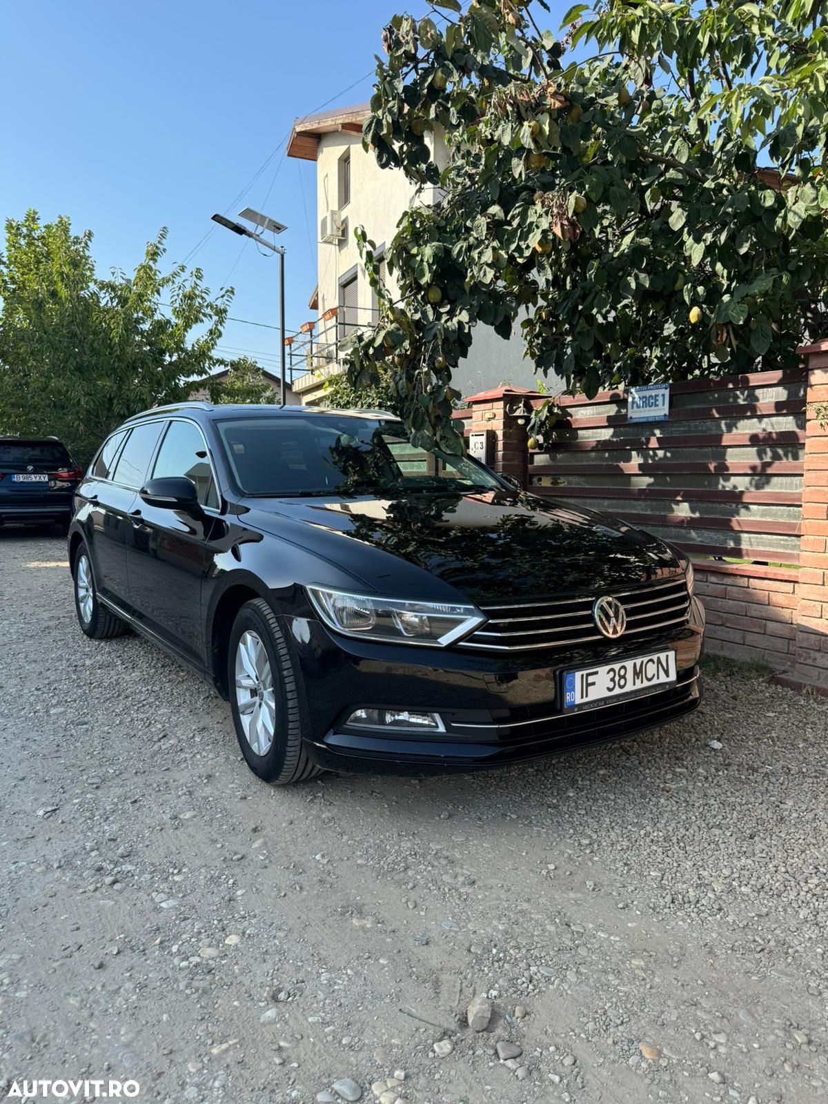 Volkswagen Passat 2.0 TDI DSG Comfortline - 1