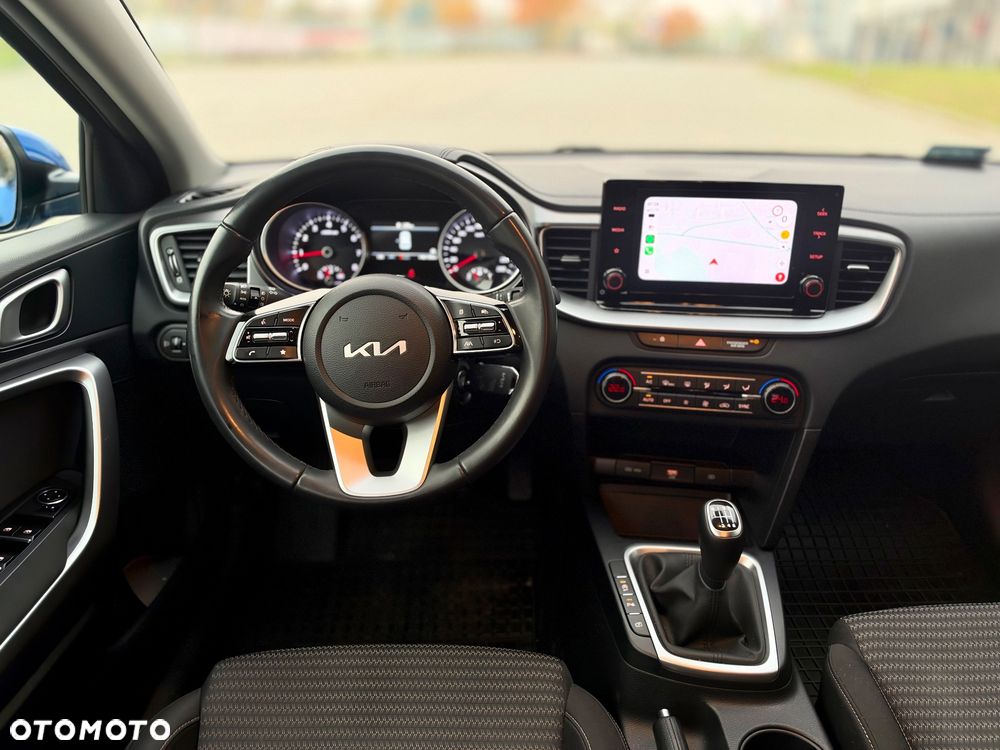 Kia Ceed 1.5 T-GDI M - 26