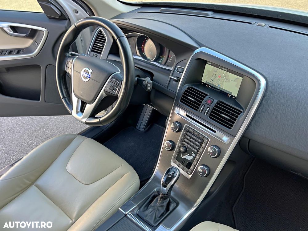 Volvo XC 60 D4 Geartronic Summum - 19