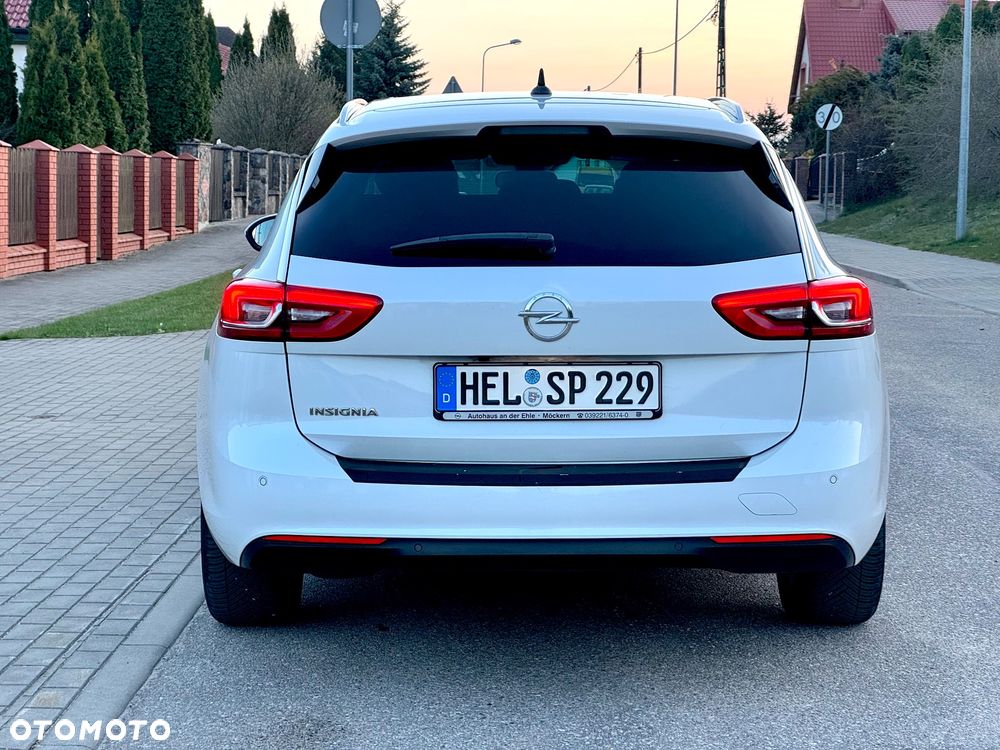 Opel Insignia - 12