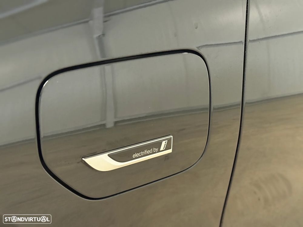 BMW 330 e Aut. M Sport - 13