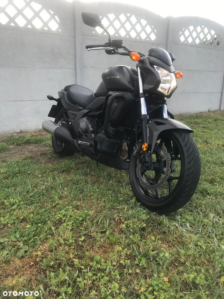 Honda CTX - 2
