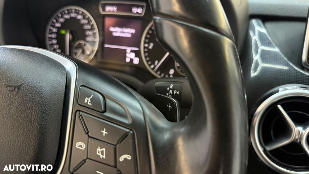 Mercedes-Benz B 180 - 20