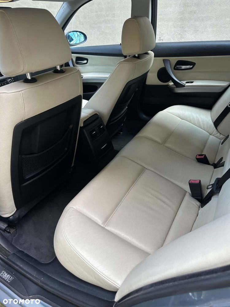 BMW Seria 3 330d - 7