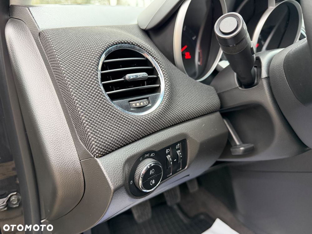 Chevrolet Cruze - 21