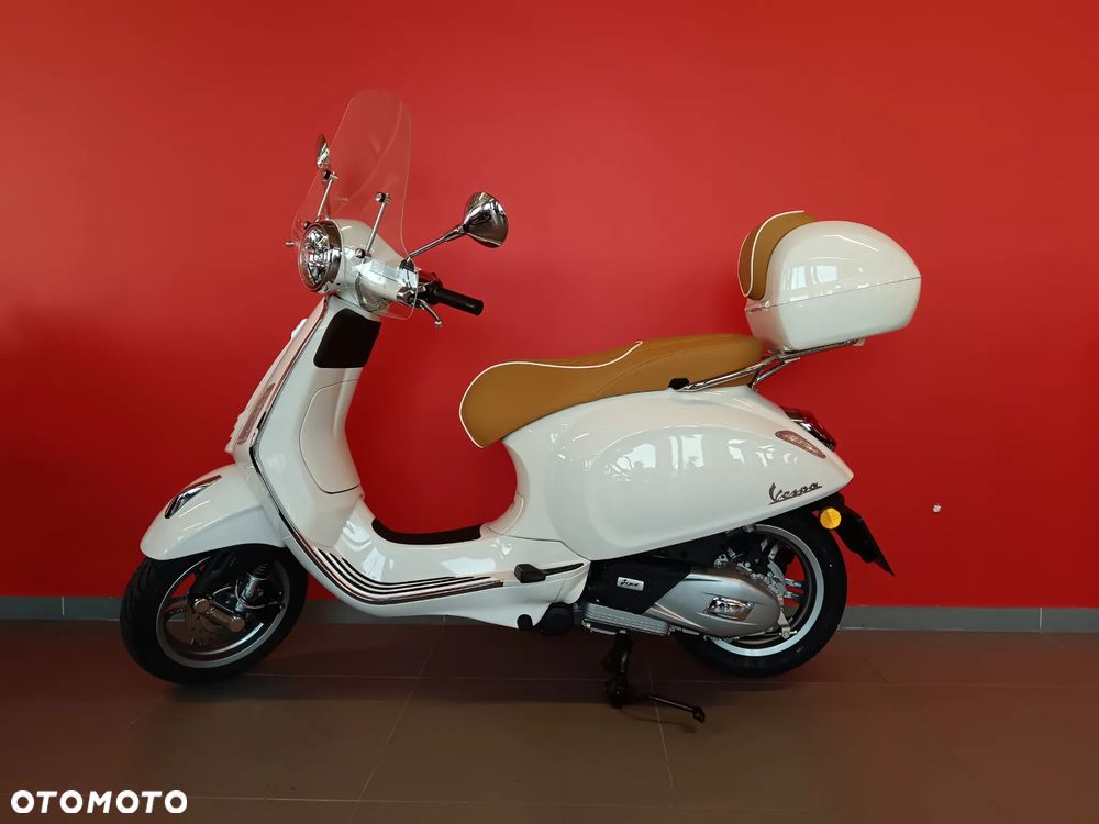 Vespa Primavera - 2