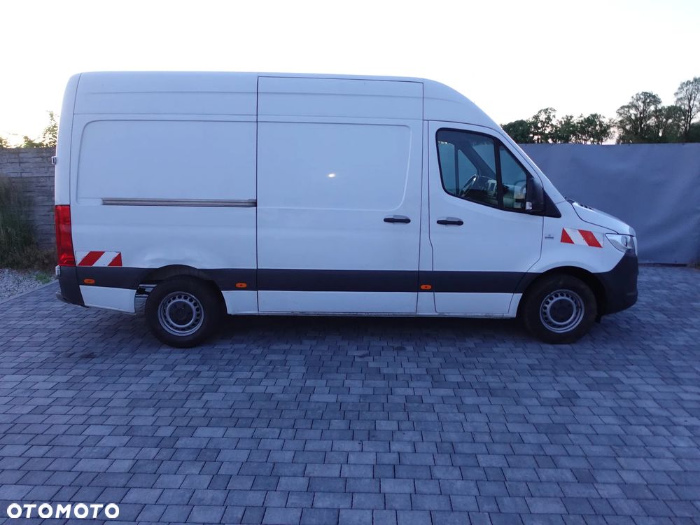 Mercedes-Benz SPRINTER - 7