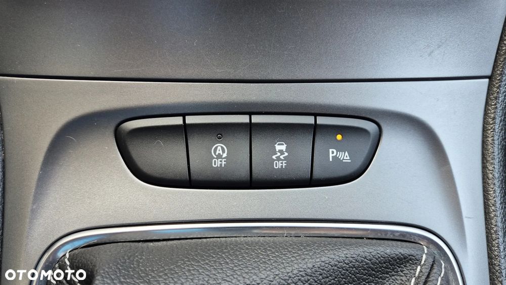 Opel Astra 1.6 CDTI Elite S&S - 16
