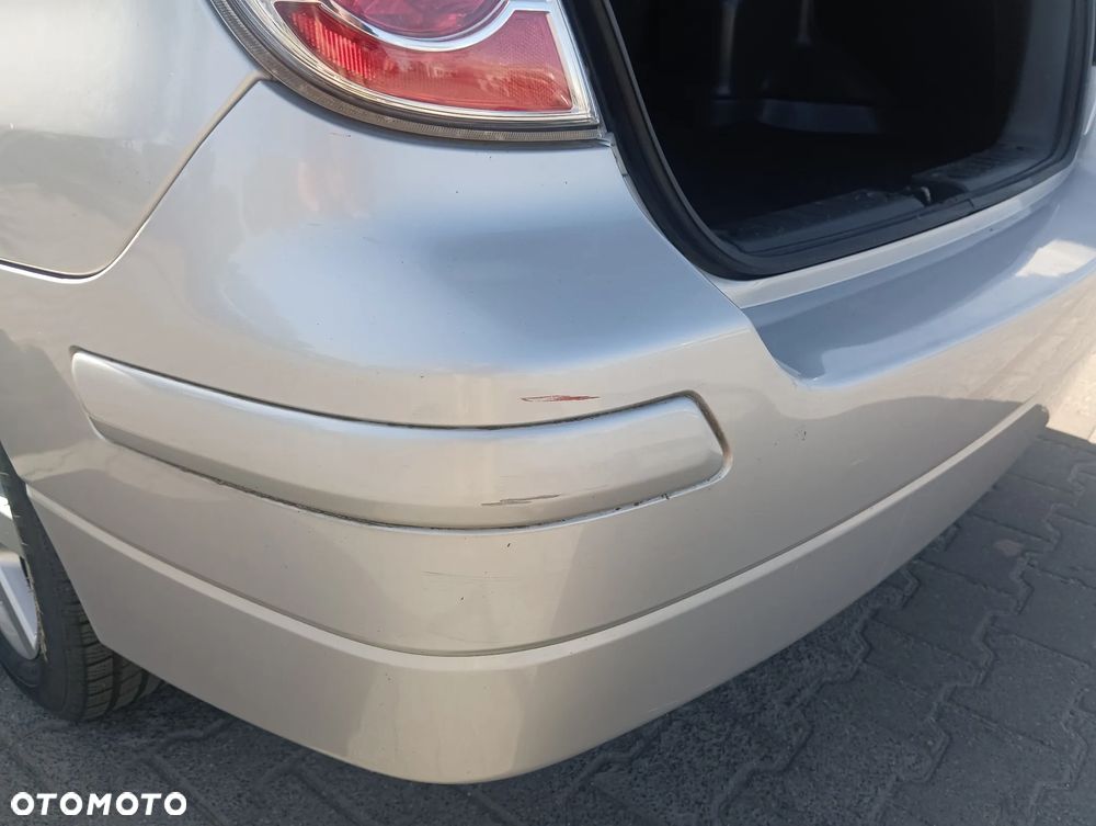 Suzuki Liana 1.6 - 16