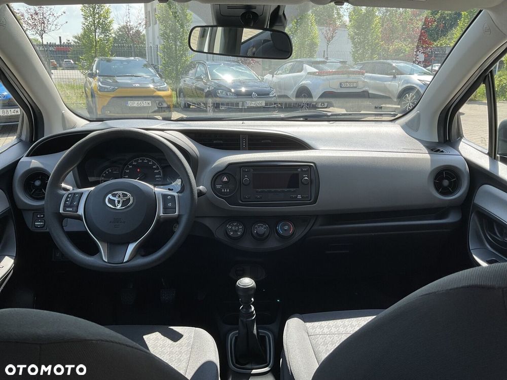 Toyota Yaris - 5