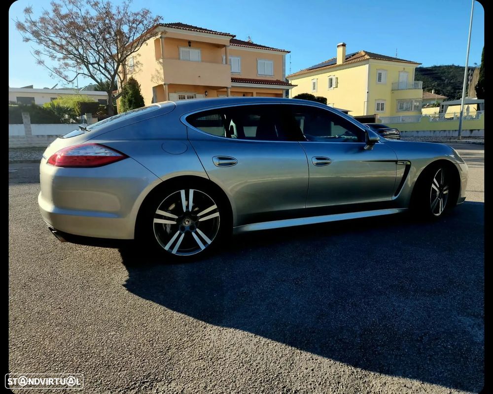 Porsche Panamera 4S PDK - 35