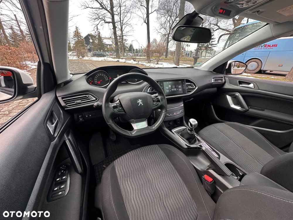 Peugeot 308 BlueHDi FAP 120 Stop&Start Active - 19