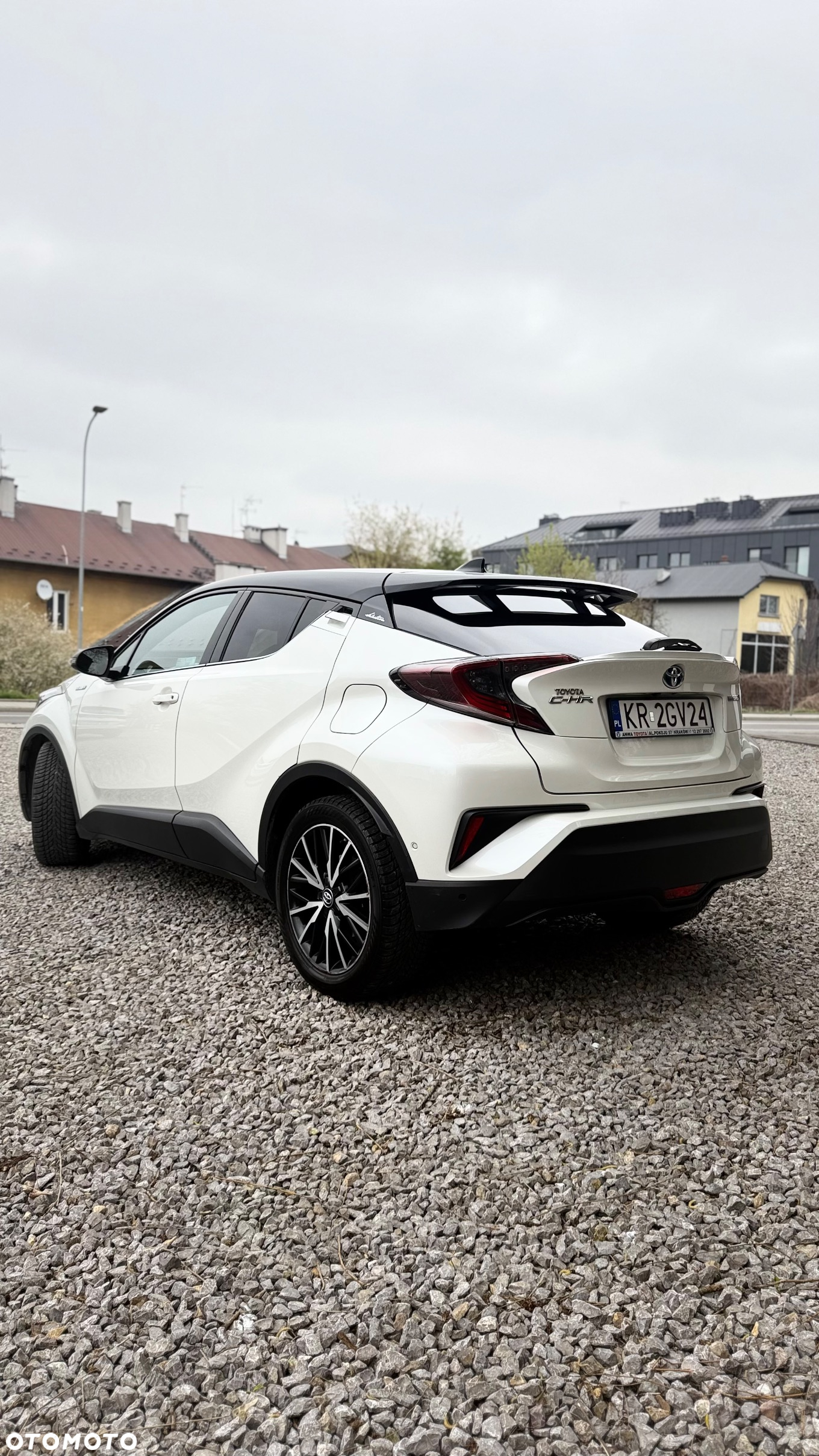 Toyota C-HR 1.8 Hybrid Selection - 2