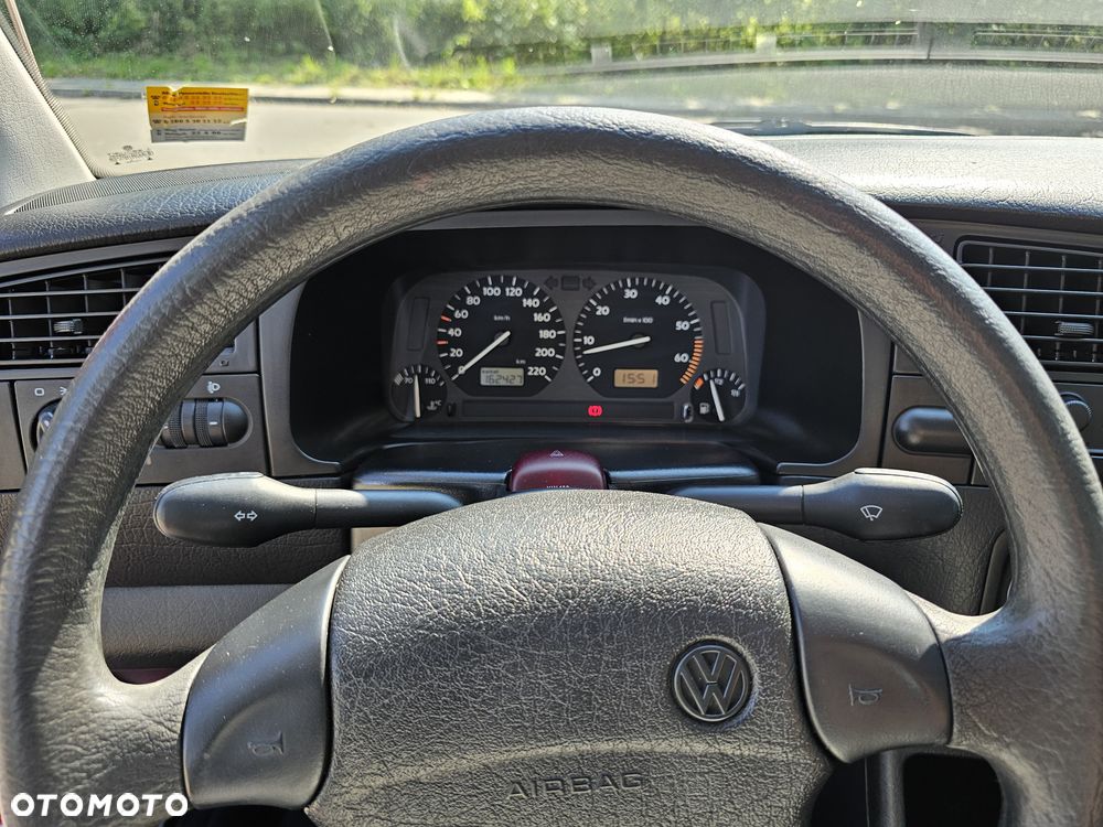 Volkswagen Golf - 12
