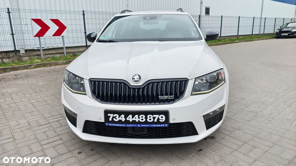 Skoda Octavia 2.0 TDI DSG RS - 9