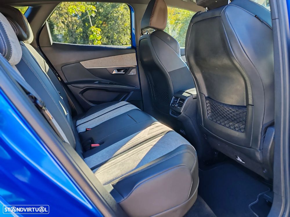 Peugeot 3008 1.6 Hybrid GT Pack e-EAT8 - 21