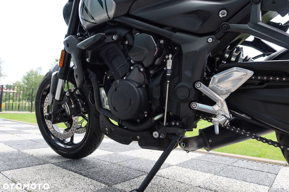 Triumph Trident - 7