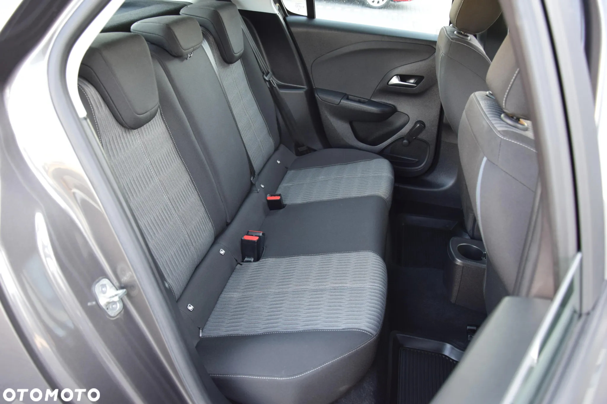 Opel Corsa 1.2 Edition S&S - 10