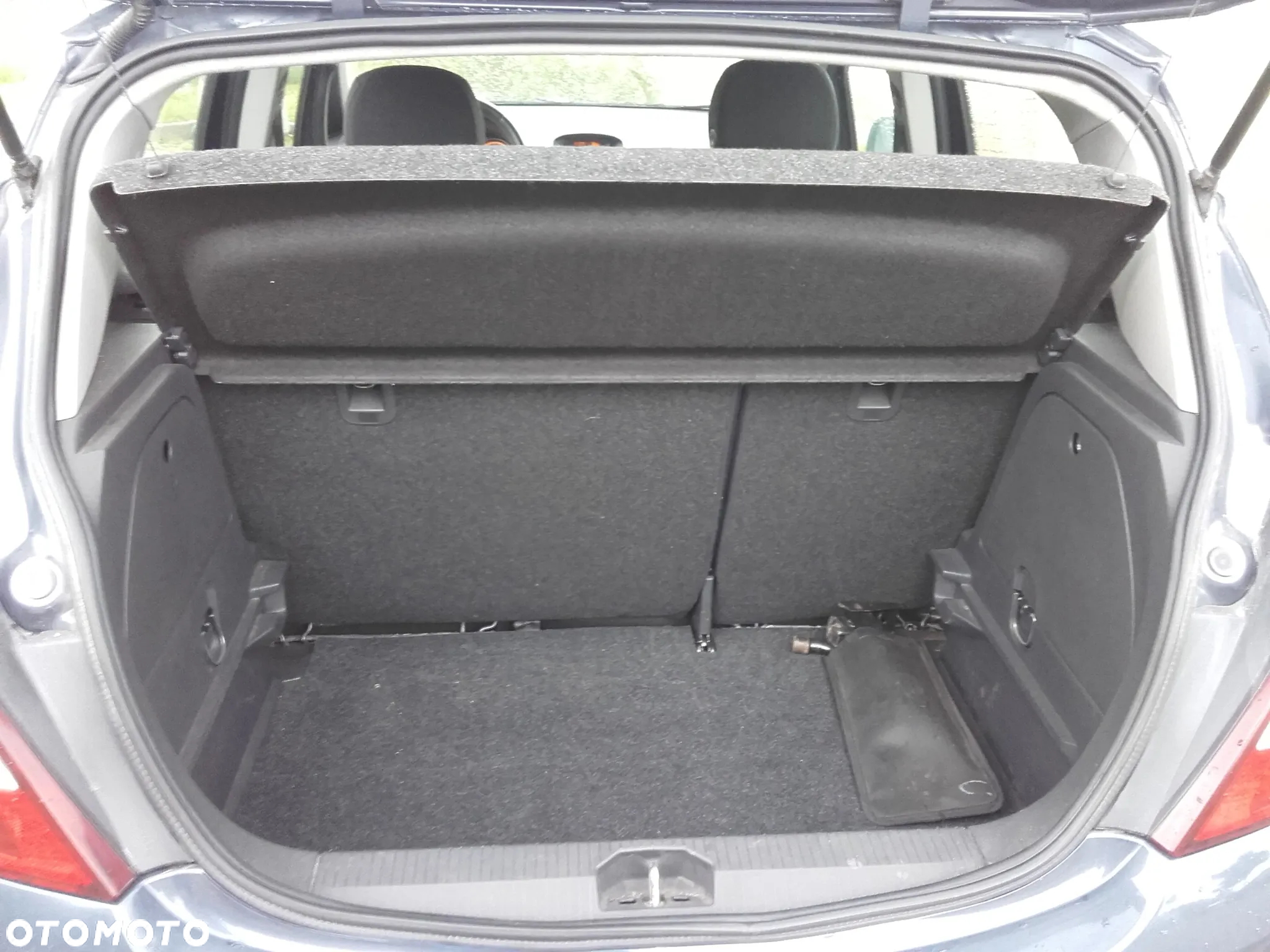 Opel Corsa - 12