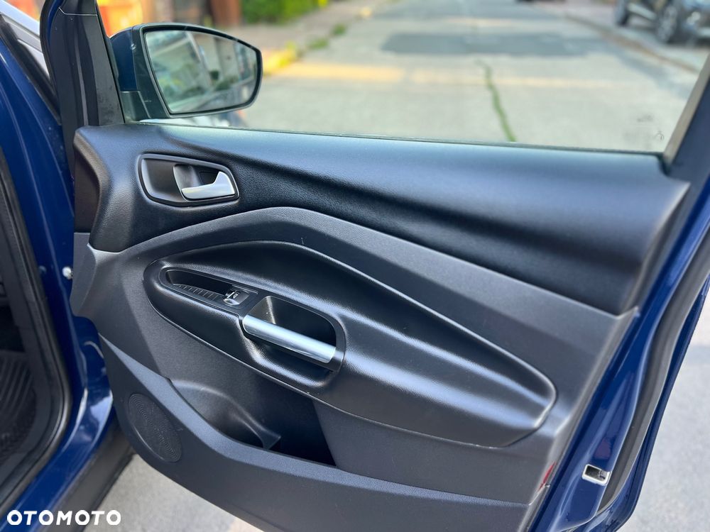 Ford Kuga 1.5 TDCi 2x4 Trend - 26