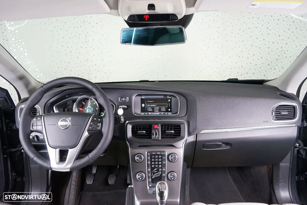 Volvo V40 - 16