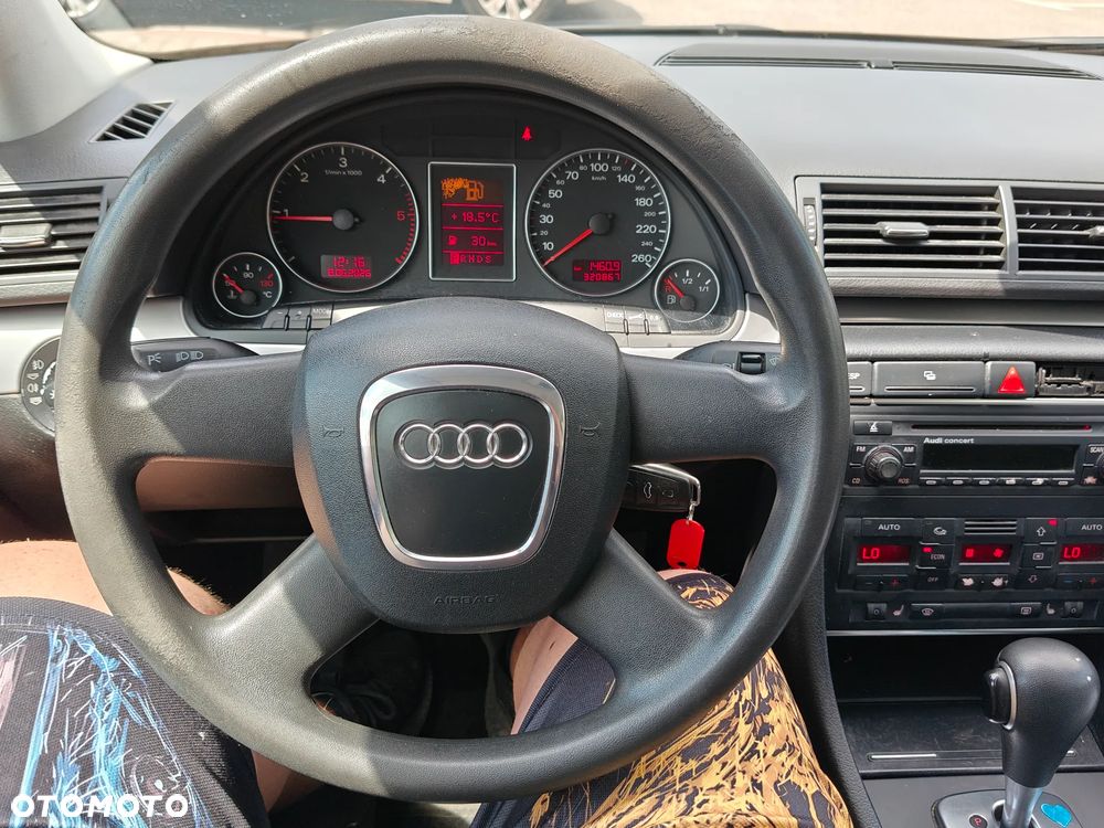 Audi A4 Avant - 19