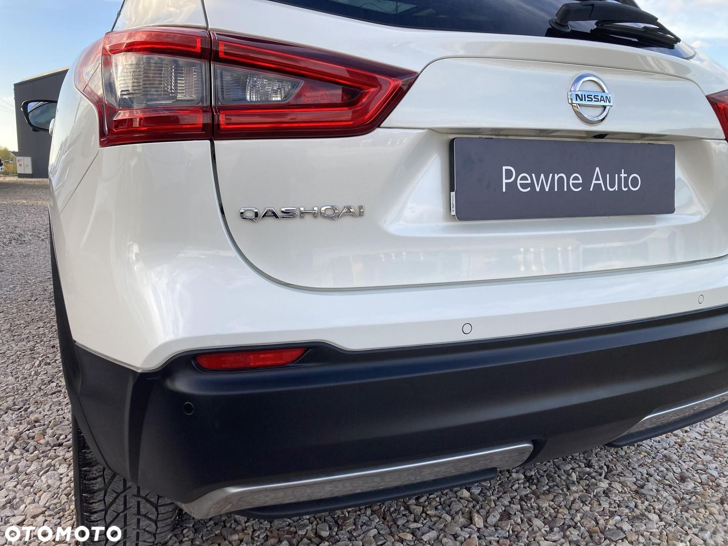 Nissan Qashqai 1.3 DIG-T N-Connecta - 28