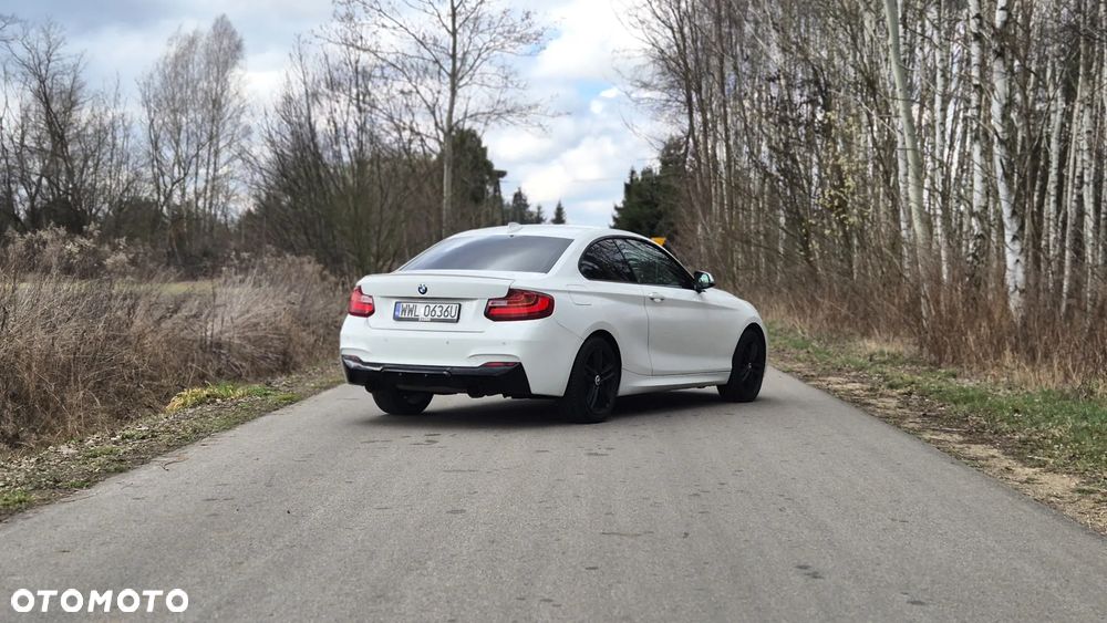 BMW Seria 2 220i M Sport - 10