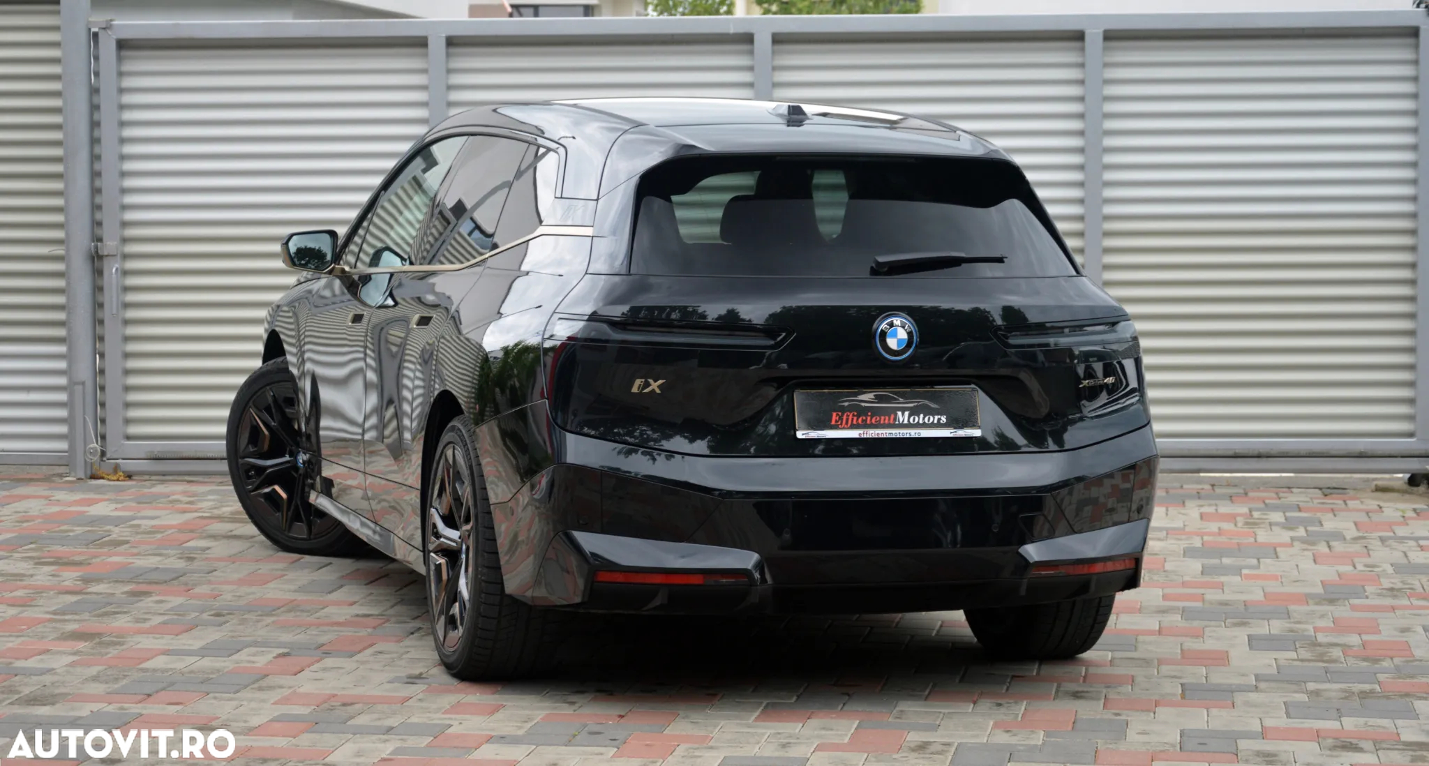BMW iX xDrive40 - 17