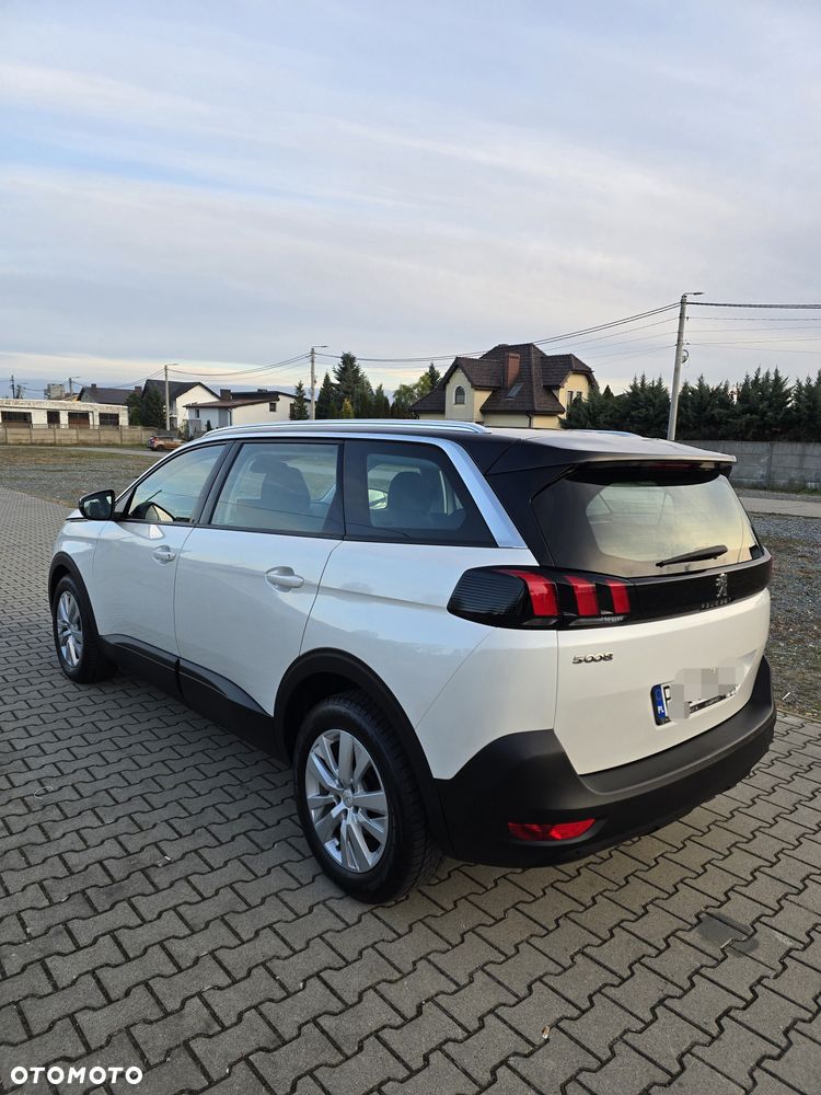Peugeot 5008 - 5
