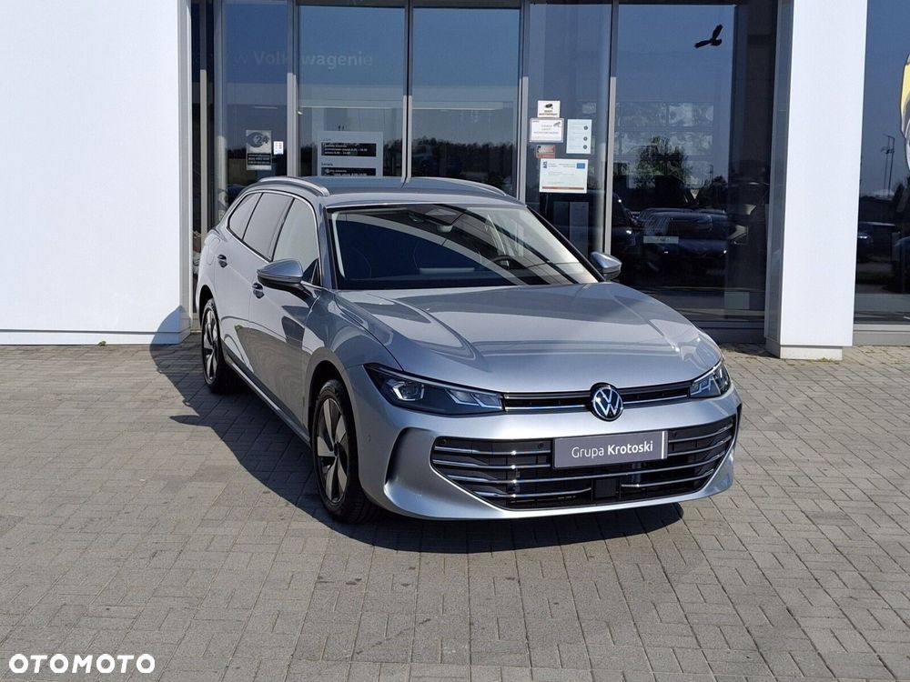 Volkswagen Passat - 4