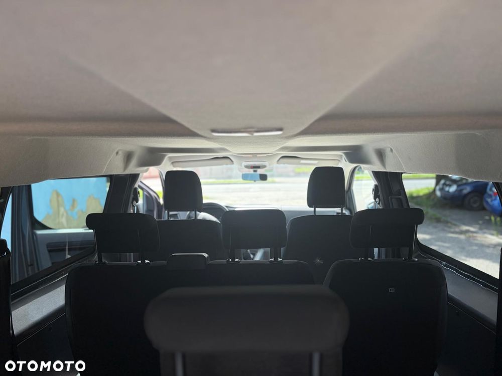 Peugeot Traveller - 24