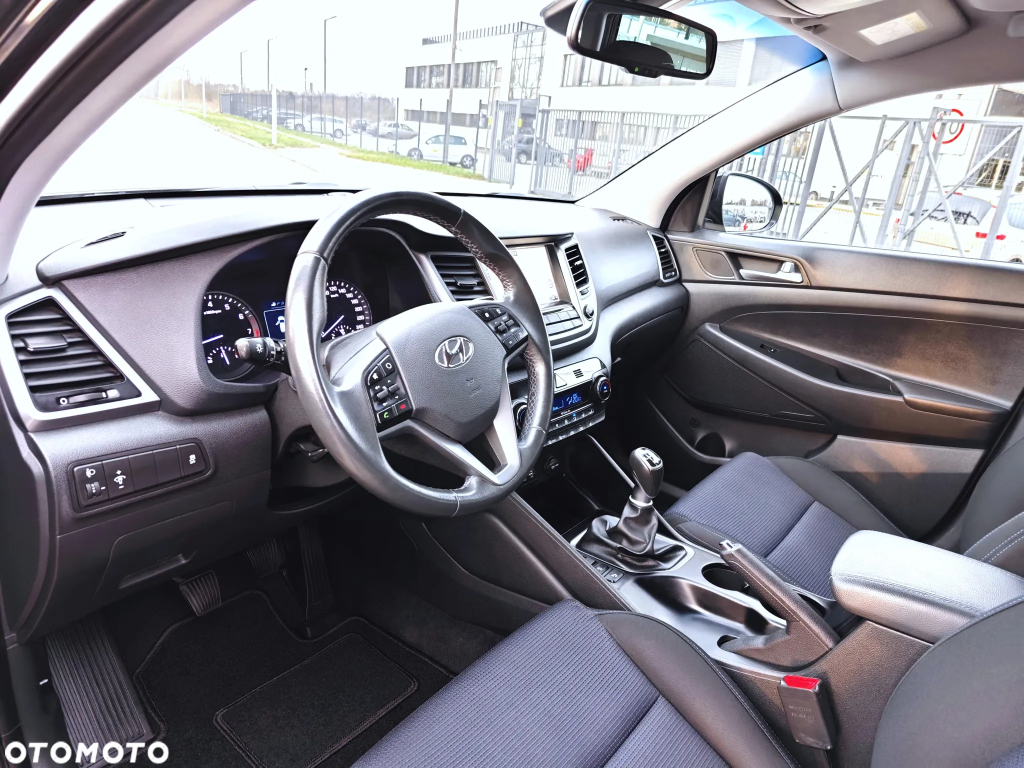 Hyundai Tucson 1.6 GDI BlueDrive Design 2WD - 17